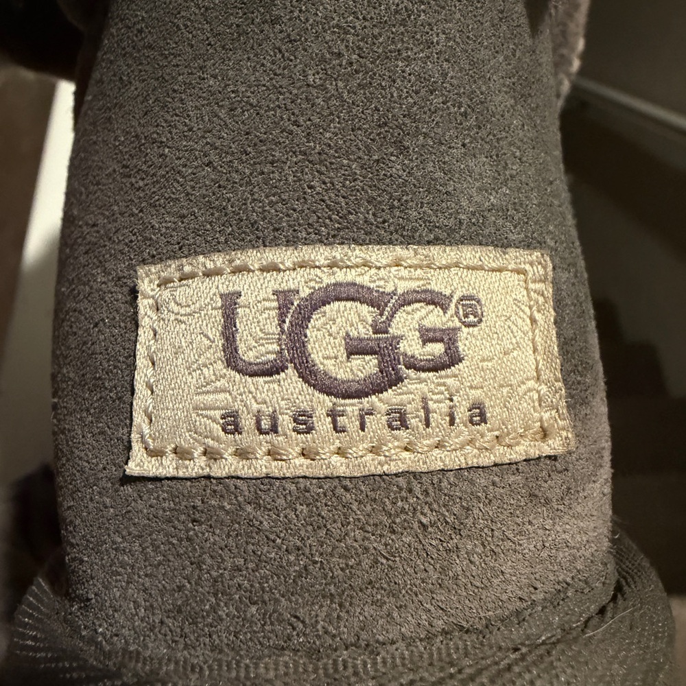 UGG Bailey Bow II Boots - Picture 5 of 12